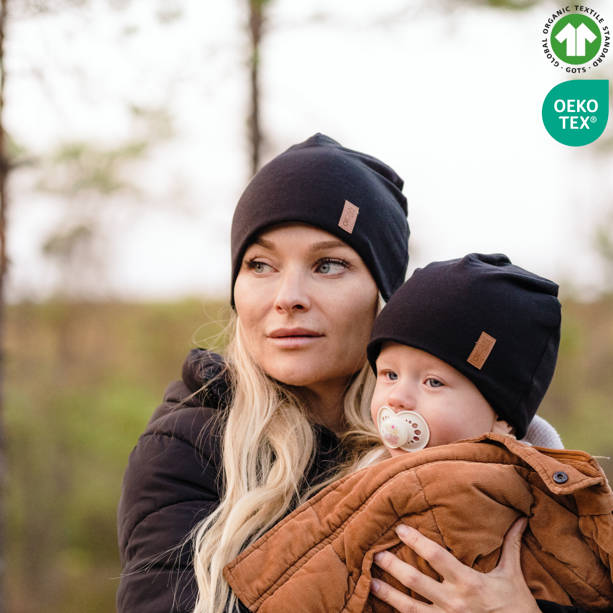 Mor och son med Safehat panther black